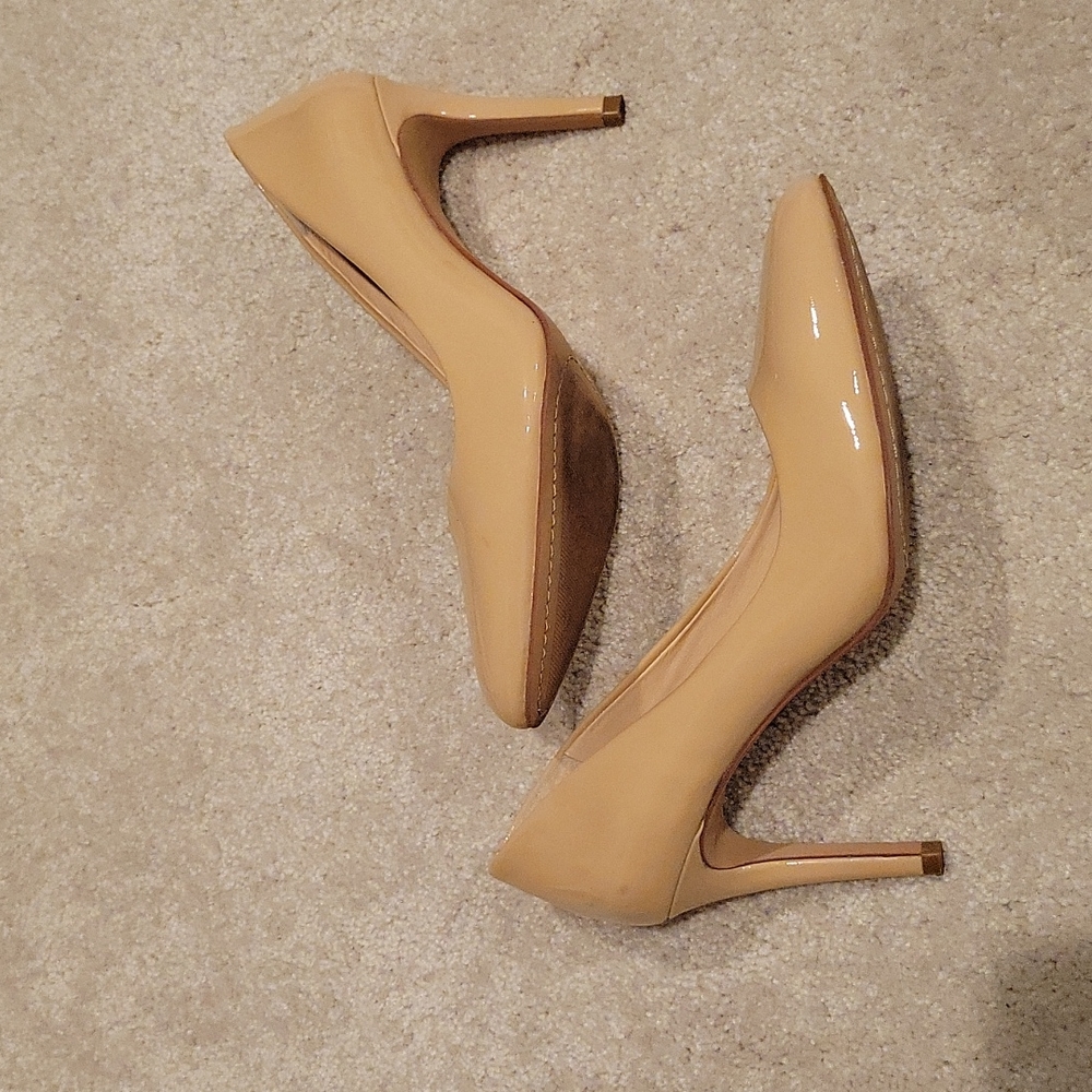 Vince patent pumps